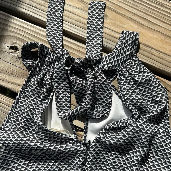 Romper - Picture 7 of 9